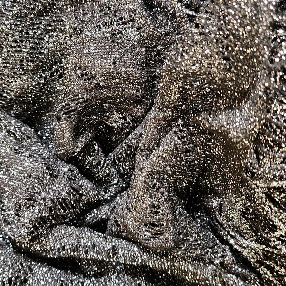 SHIMMERY Metallic Lace Wrap Scarf Drape - Picture 4 of 5